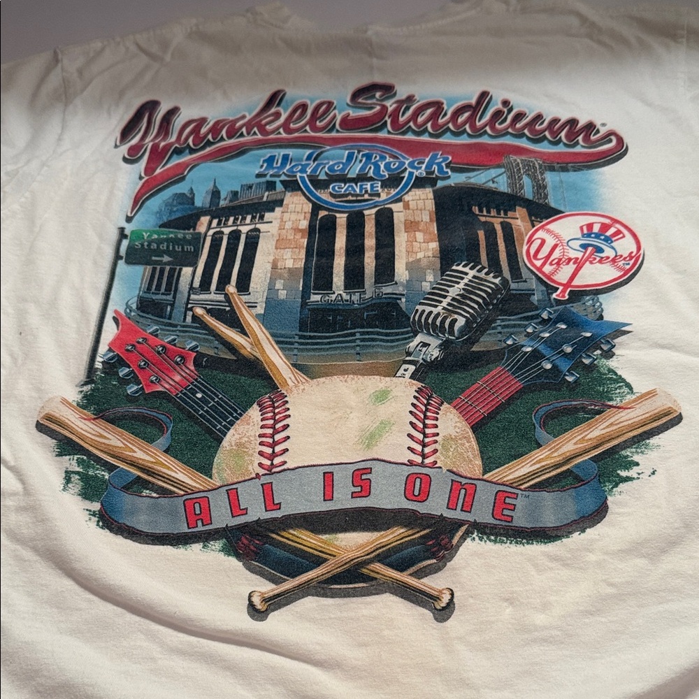 Vintage Hard Rock Cafe White Yankee Stadium & Majestic Derek Jeter tee - Picture 4 of 9